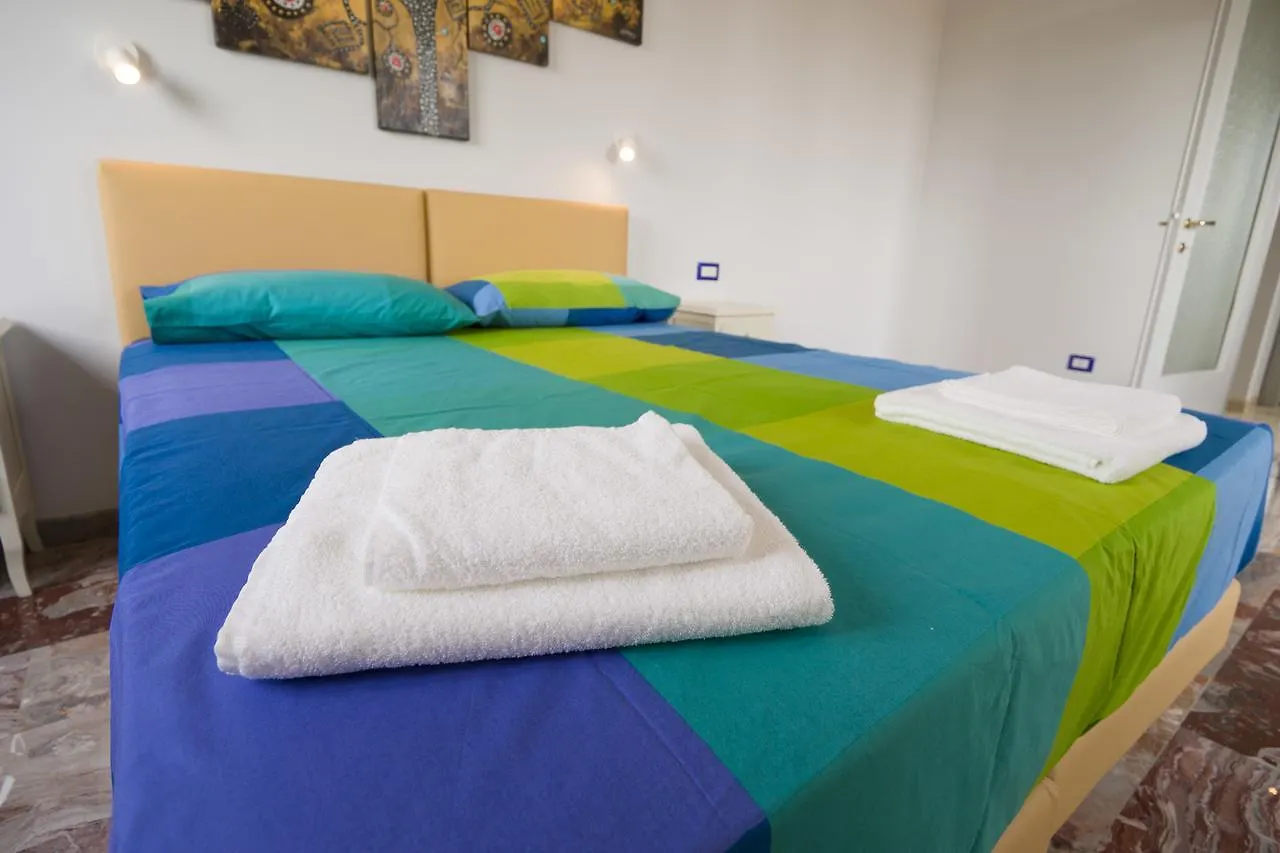 Appartamento PrimoPiano - RG12 Milano Italia
